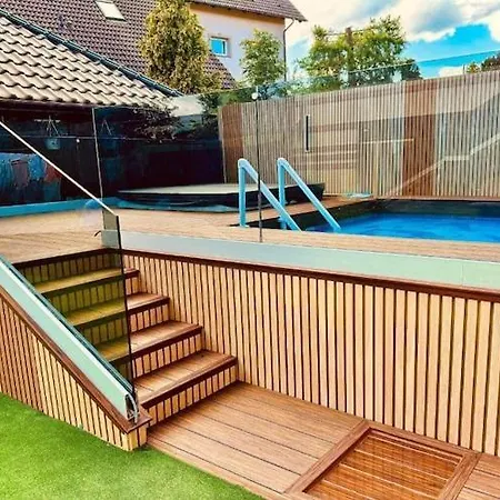 Comfortable With Swimming Pool, Miedzywodzie