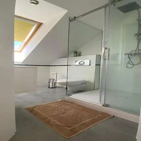 In Mi Dzywodzie Near Baltic Beaches * Мендзыводзе