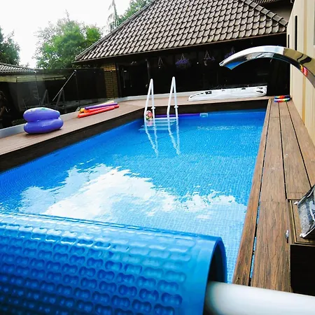 Comfortable With Swimming Pool, Apartment