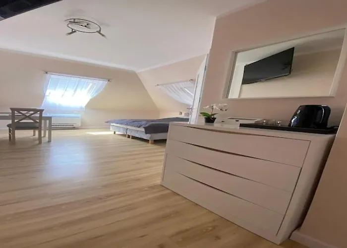 In Mi Dzywodzie Near Baltic Beaches * Miedzywodzie