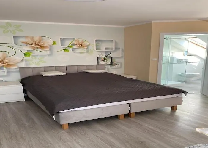 In Mi Dzywodzie Near Baltic Beaches * Miedzywodzie